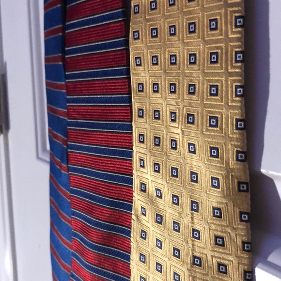 Tommy Hilfiger ties - Picture 3 of 3
